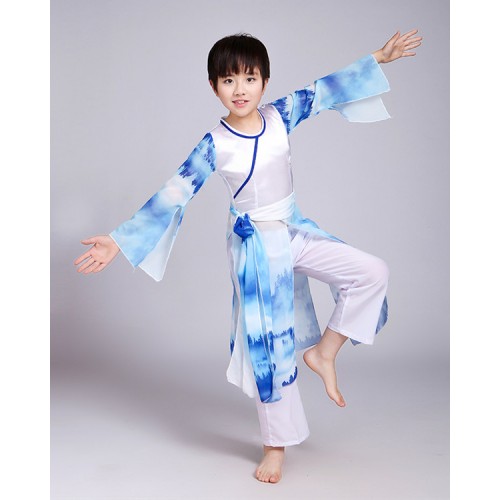Boys chinese ancient folk traditional dance costumes blue gradient colored taichi martial kungfu cosplay dancing uniforms suits